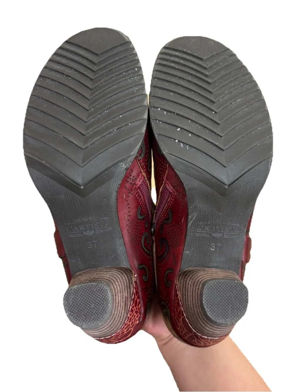 L'Artiste Spring Step Kacielou Booties Women’s Size 37 IS 6.5-7 Burgundy Studded